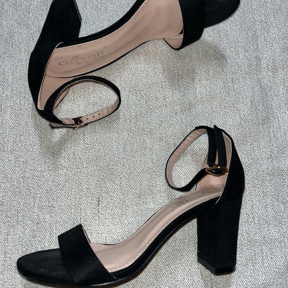 Cherish Elegant Footwear Strappy Chunky Block Heel Heeled Sandal - Picture 3 of 8